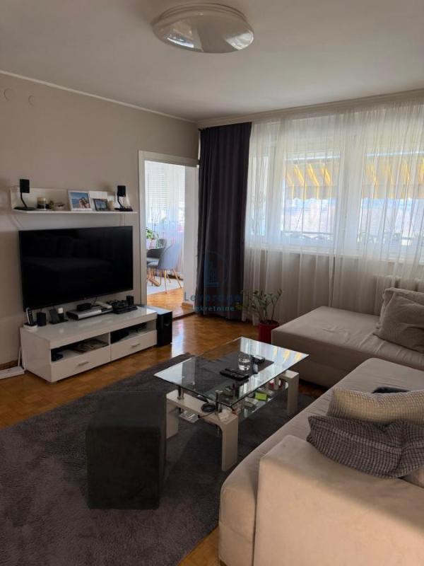 Glavna slika -Omladinskih brigada, Dvosoban stan na prodaju, 62m2, 220.000€