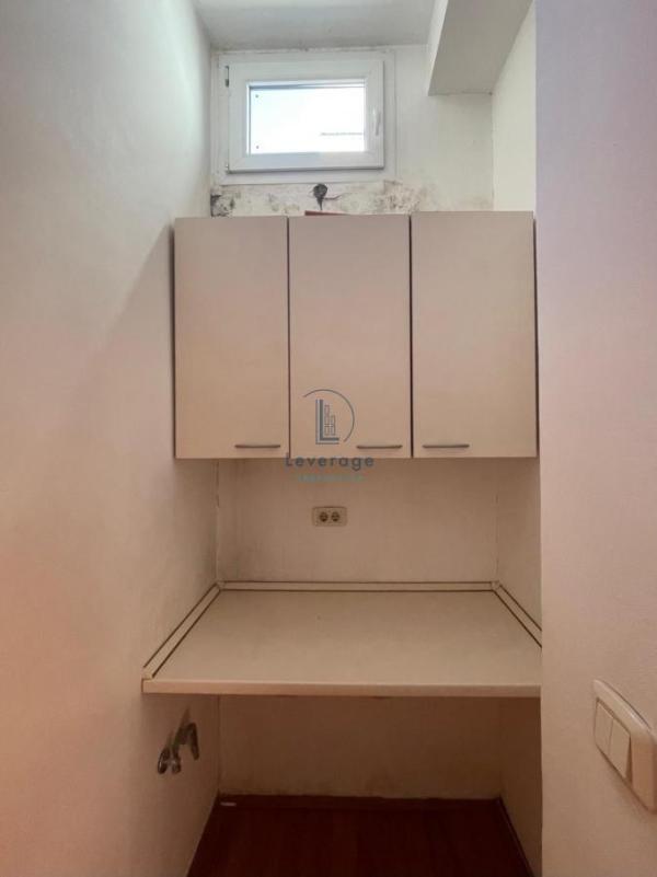 Slika 5 - Bulevar Arsenija Čarnojevića,  Lokal za izdavanje, 50m2, 500€