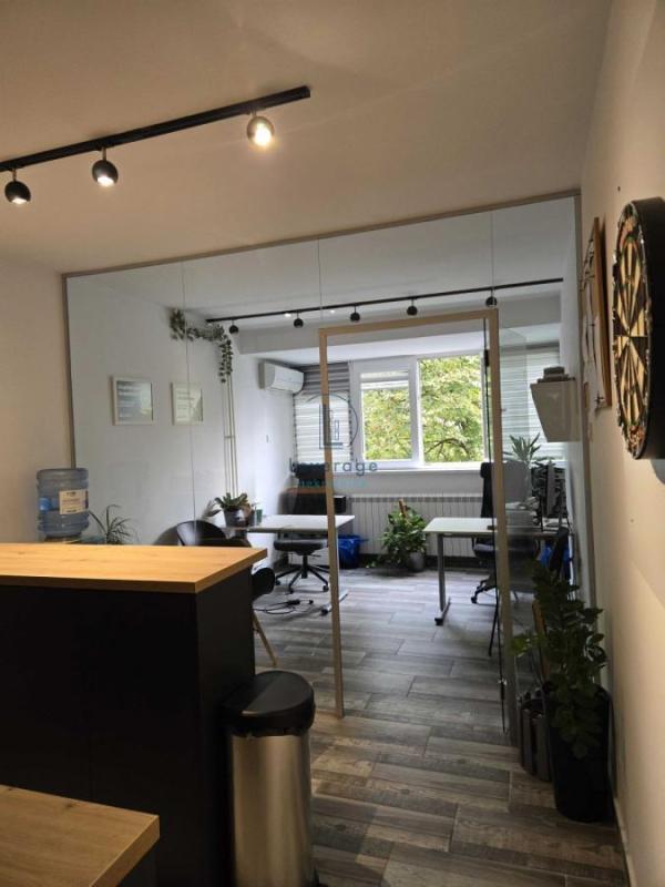 Slika 4 - Studentska,  Lokal za izdavanje, 50m2, 700€