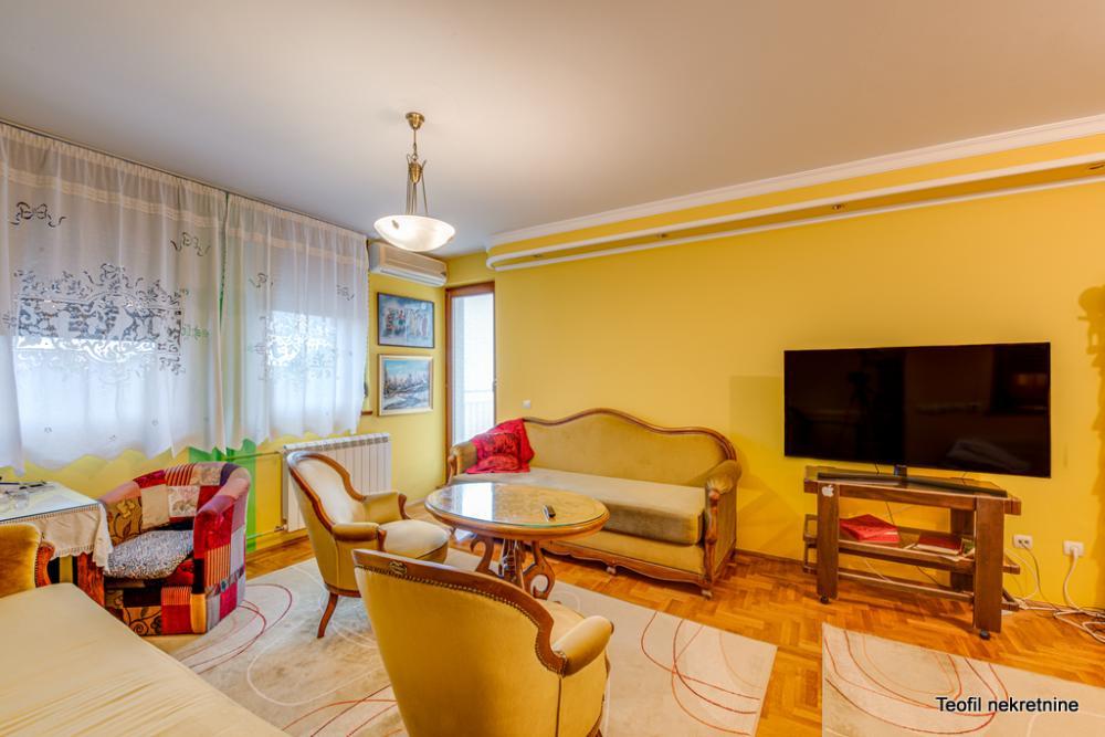 Glavna slika -Ulofa Palmea, Trosoban stan na prodaju, 82m2, 240.000€