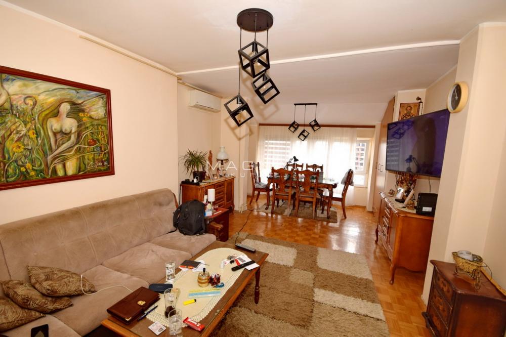 Slika 5 - Kedrova, Dvoiposoban stan na prodaju, 58m2, 198.000€