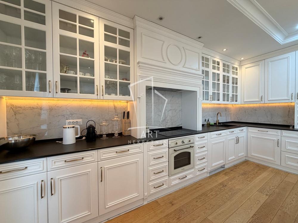 Slika 2 - Internacionalnih brigada, Četvorosoban stan za izdavanje, 177m2, 3.000€