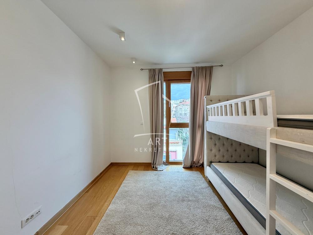 Slika 8 - Internacionalnih brigada, Četvorosoban stan za izdavanje, 177m2, 3.000€