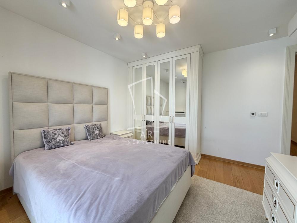 Slika 10 - Internacionalnih brigada, Četvorosoban stan za izdavanje, 177m2, 3.000€