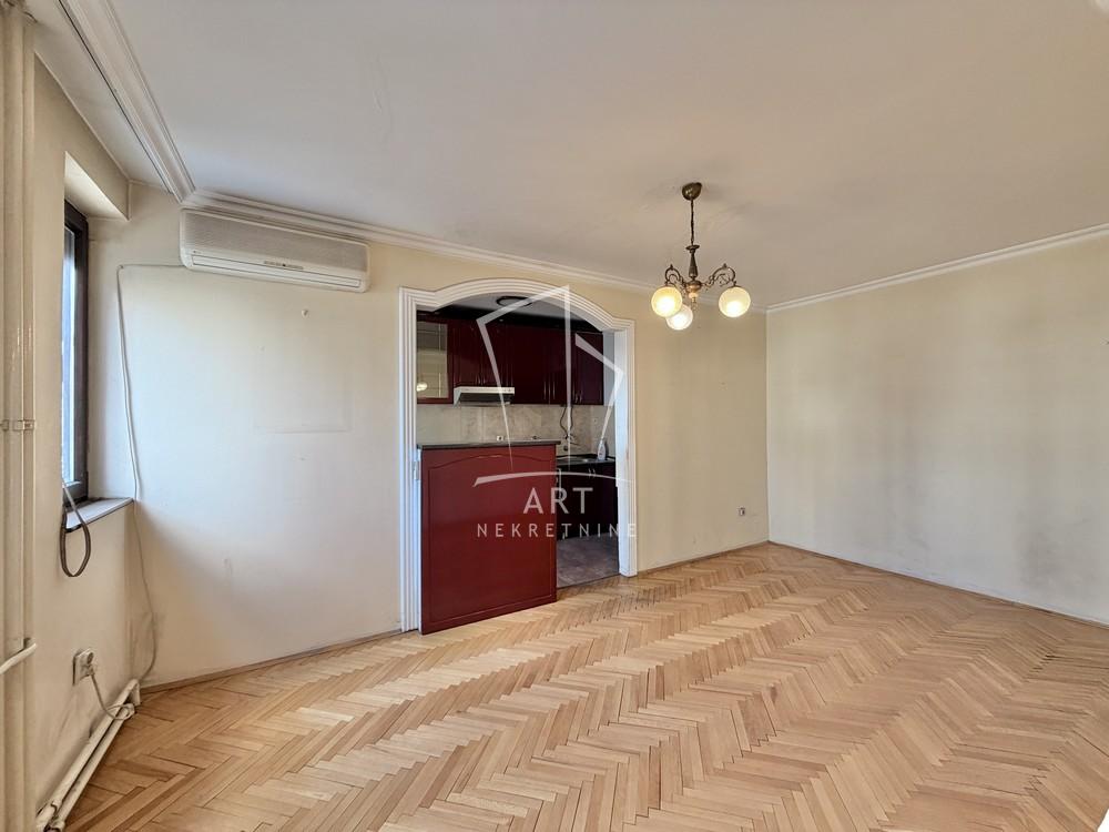 Slika 2 - Savska, Četvorosoban stan na prodaju, 99m2, 380.000€