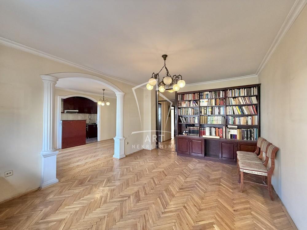 Glavna slika -Savska, Četvorosoban stan na prodaju, 99m2, 380.000€