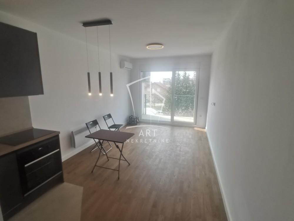 Glavna slika -Vojvođanska, Dvoiposoban stan za izdavanje, 55m2, 600€