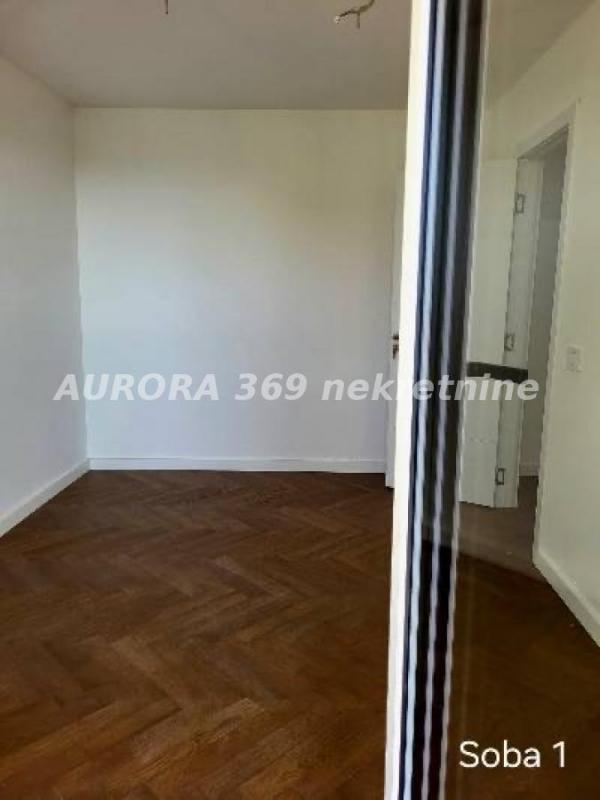 Slika 3 - Četvorosoban stan na prodaju, 100m2, 340.000€