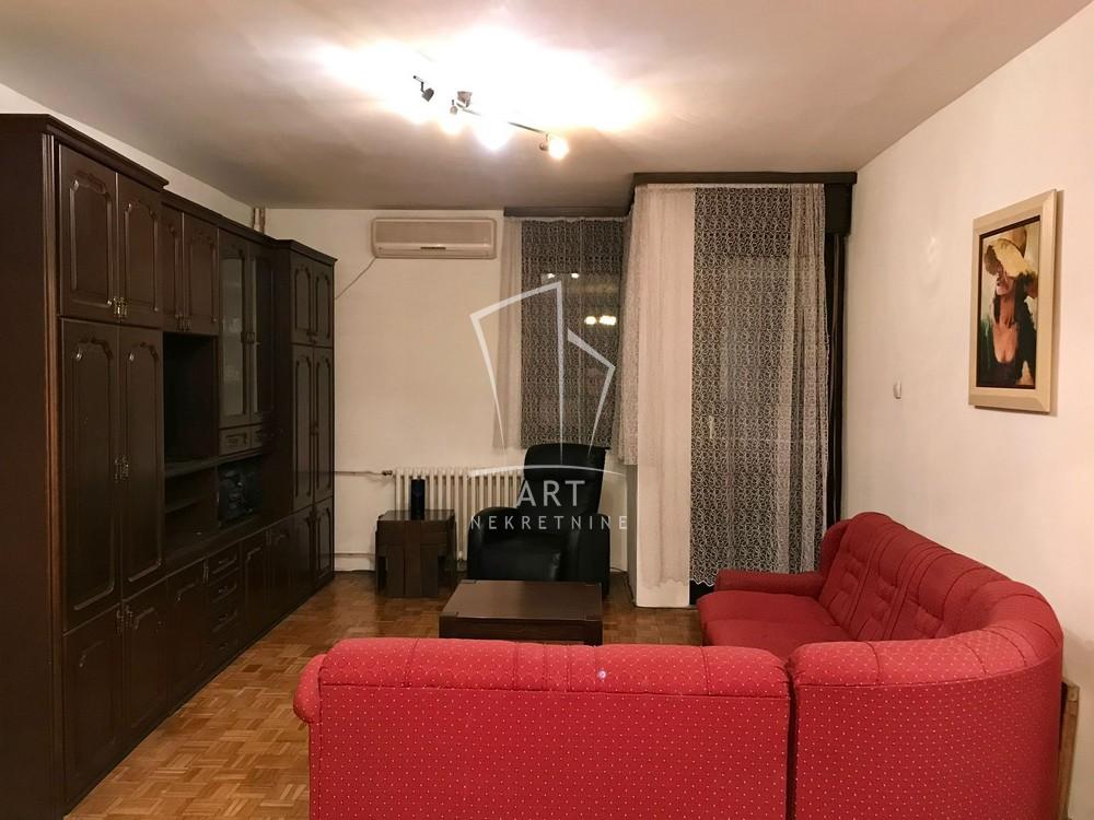 Slika 1 - Mihaila Bogićevića, Dvoiposoban stan za izdavanje, 60m2, 650€