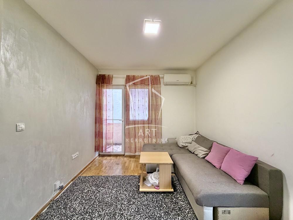 Slika 1 - Vladimira Rolovića, Trosoban stan na prodaju, 45m2, 85.000€