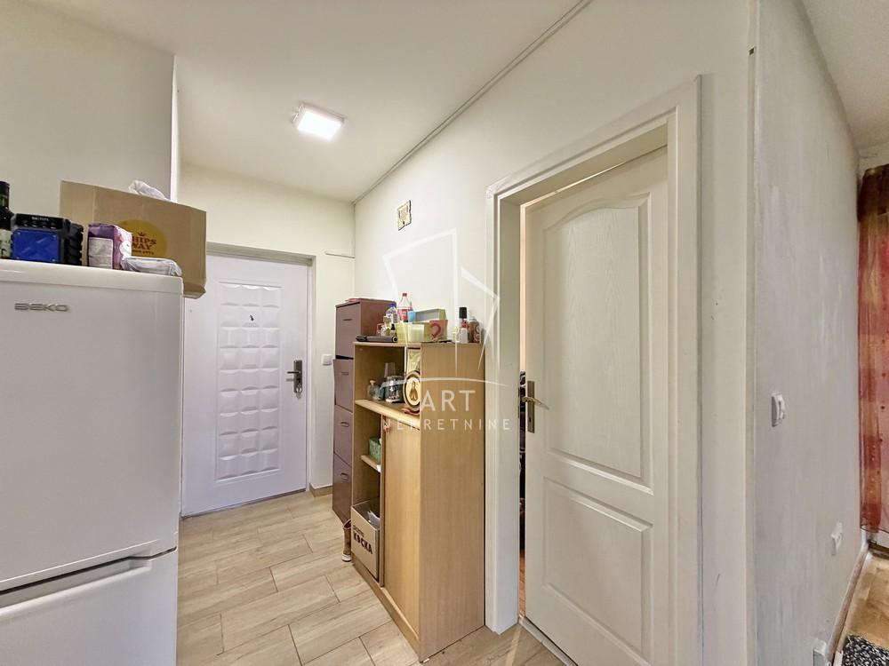 Slika 5 - Vladimira Rolovića, Trosoban stan na prodaju, 45m2, 85.000€