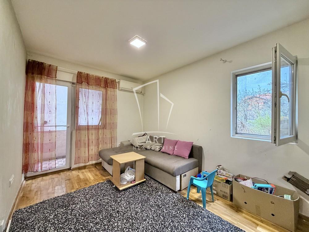 Glavna slika -Vladimira Rolovića, Trosoban stan na prodaju, 45m2, 85.000€