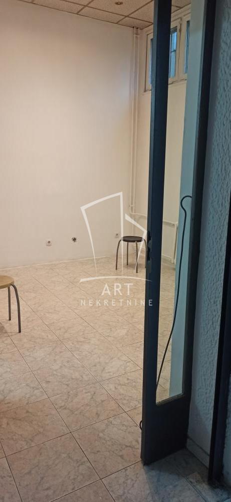 Slika 1 - Makenzijeva,  Lokal za izdavanje, 17m2, 350€