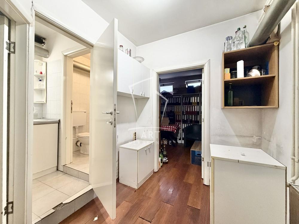 Slika 8 - Bulevar Arsenija Čarnojevića,  Lokal za izdavanje, 109m2, 2.400€