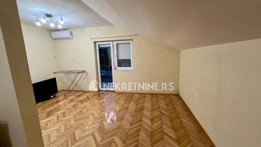 Glavna slika -Otona Župančiča, Trosoban stan za izdavanje, 68m2, 500€