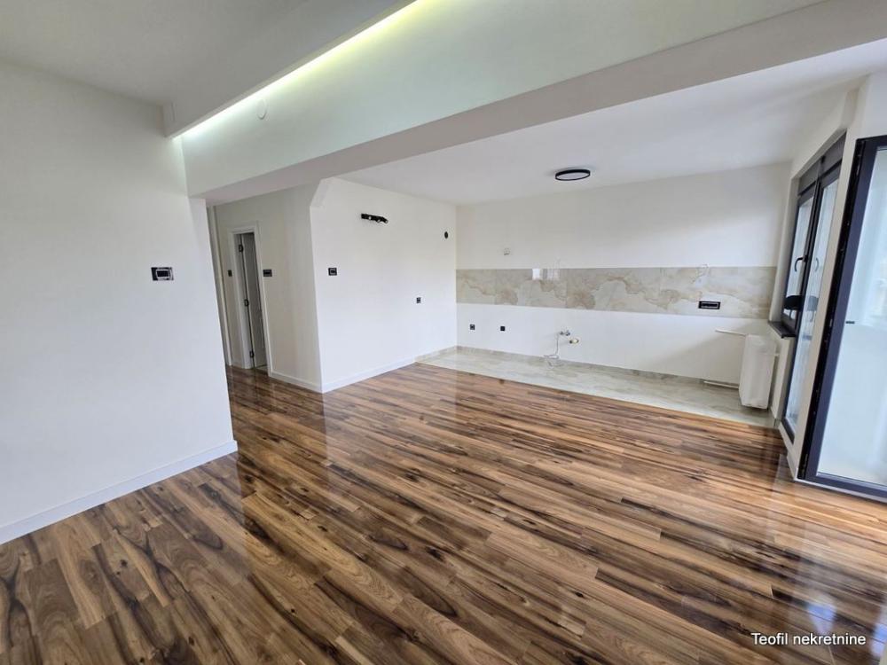 Slika 3 - Sime Igumanova, Trosoban stan na prodaju, 75m2, 298.900€