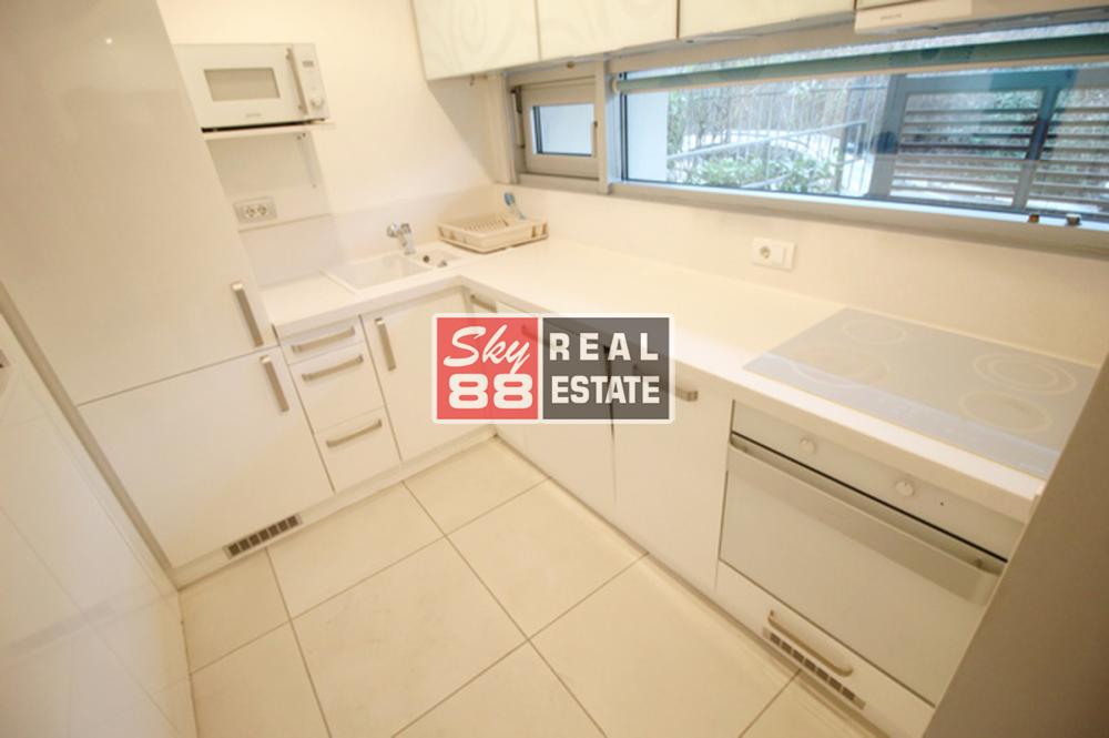 Slika 11 - Omladinska,  Kuća na prodaju, 170m2, 749.000€