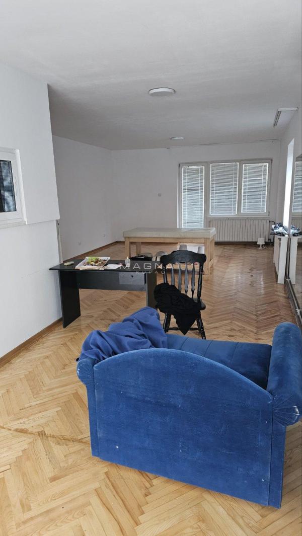Slika 2 - Slikarska ulica, Četvorosoban stan za izdavanje, 130m2, 1.000€
