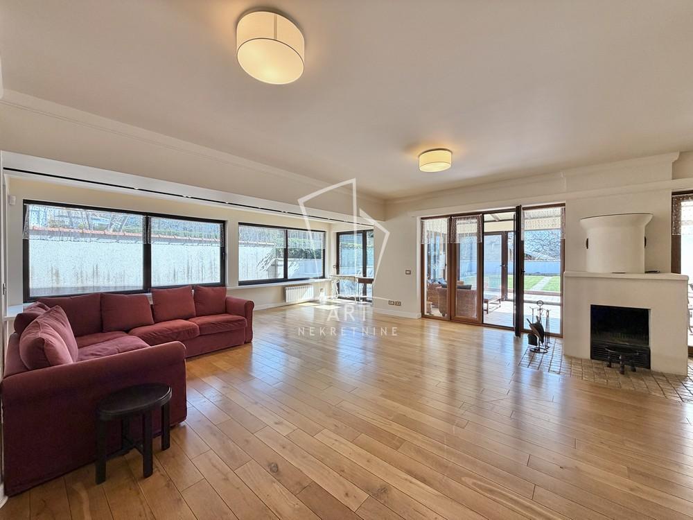 Glavna slika -Beogradskog bataljona,  Kuća za izdavanje, 383m2, 4.000€