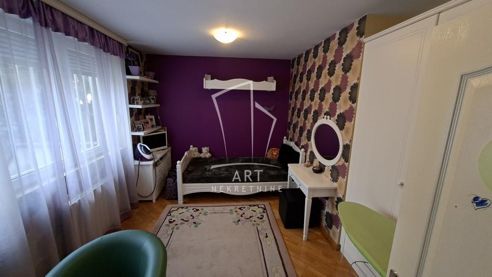 Slika 7 - Veselina Masleše,  Kuća na prodaju, 265m2, 580.000€