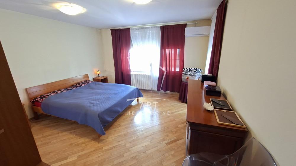 Slika 5 - Veselina Masleše,  Kuća na prodaju, 265m2, 580.000€