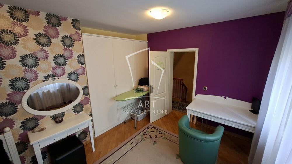 Slika 8 - Veselina Masleše,  Kuća na prodaju, 265m2, 580.000€