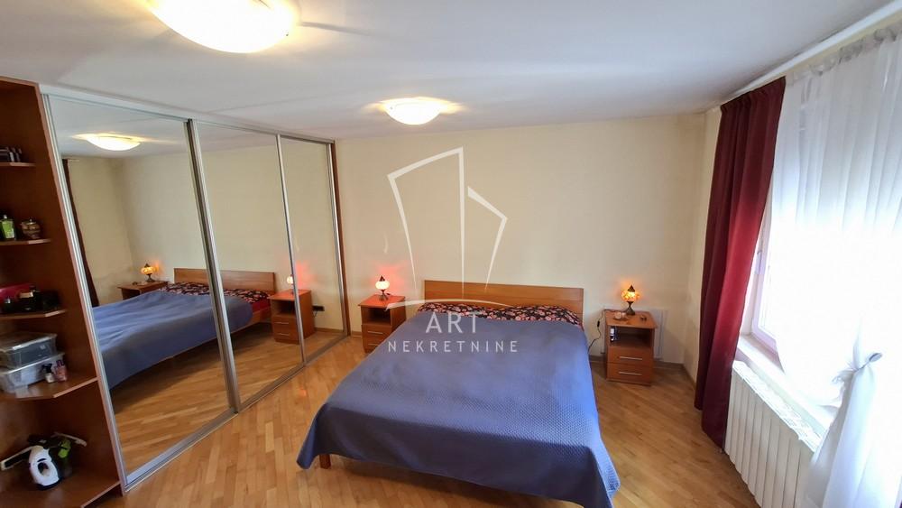 Slika 6 - Veselina Masleše,  Kuća na prodaju, 265m2, 580.000€