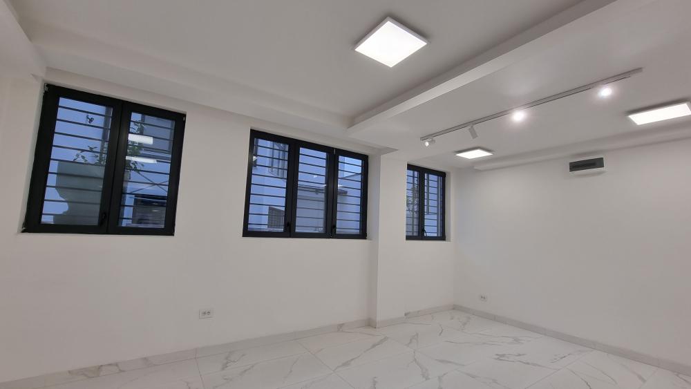 Slika 4 - Lovćenska 6,  Lokal za izdavanje, 64m2, 700€