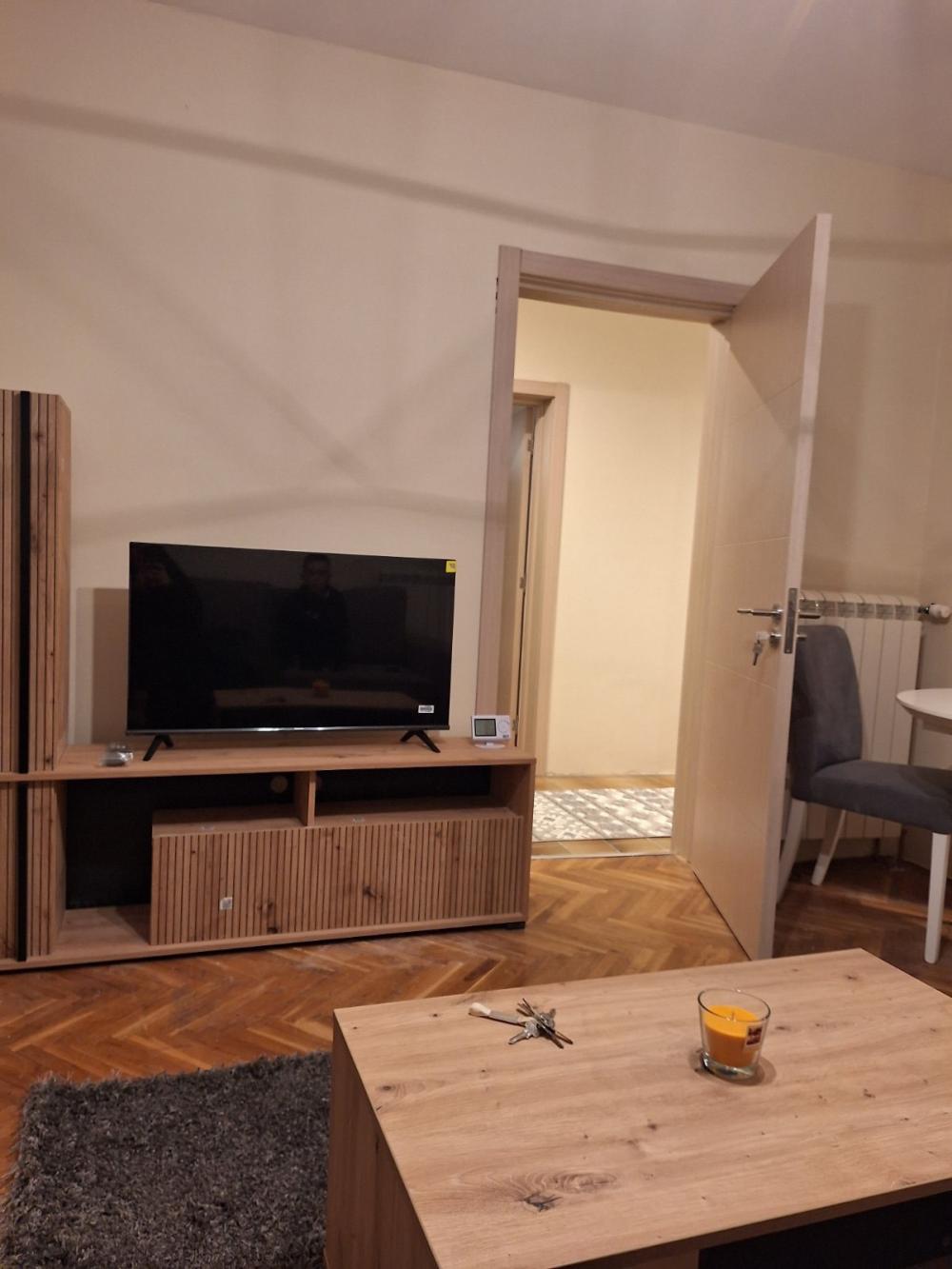 Slika 1 - Dimitrija Katića, Dvosoban stan za izdavanje, 60m2, 650€