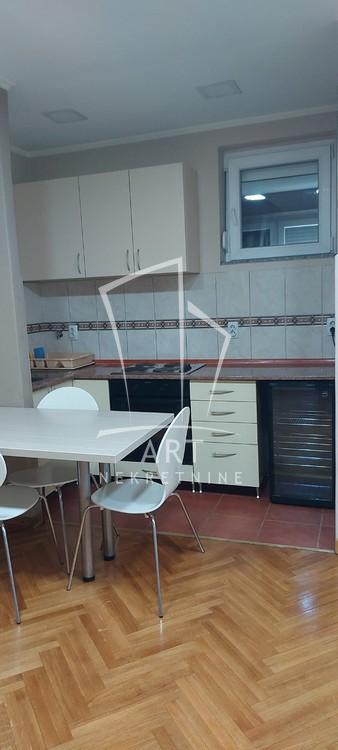 Slika 2 - Zaplanjska, Trosoban stan za izdavanje, 24m2, 600€