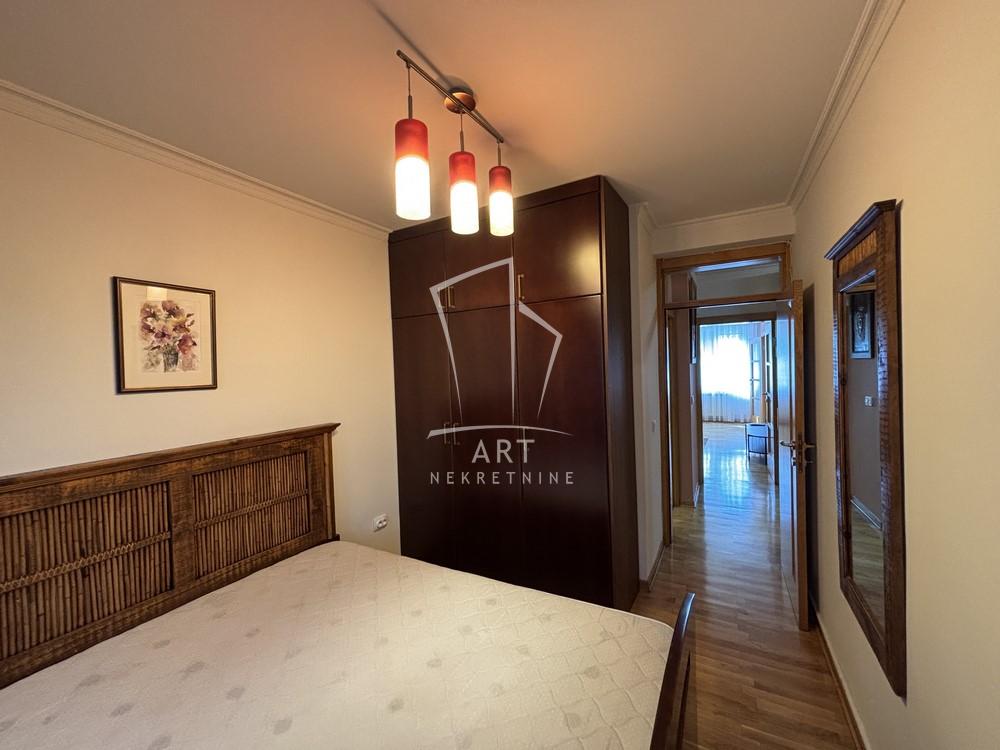 Slika 4 - Pjarona de Mondezira, Trosoban stan za izdavanje, 77m2, 1.250€