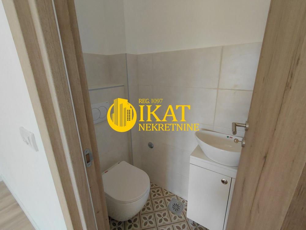 Slika 8 - Severni bulevar, Četvorosoban stan na prodaju, 74m2, 224.000€