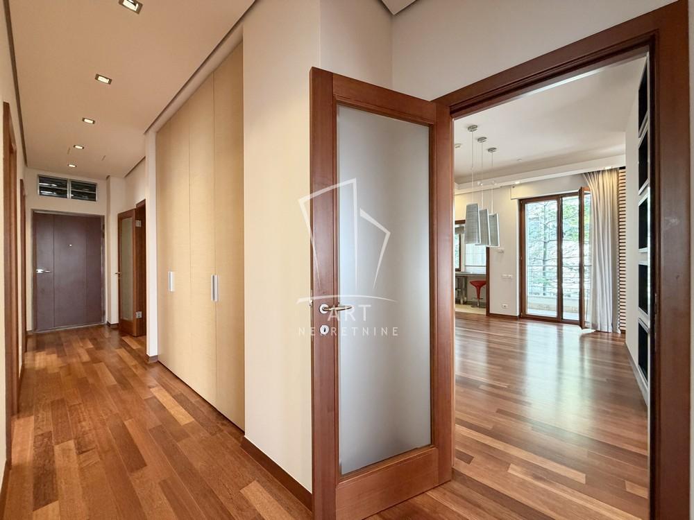 Slika 10 - Flore Sends, Petosoban stan za izdavanje, 162m2, 2.500€