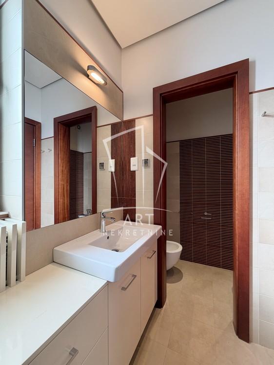 Slika 11 - Flore Sends, Petosoban stan za izdavanje, 162m2, 2.500€