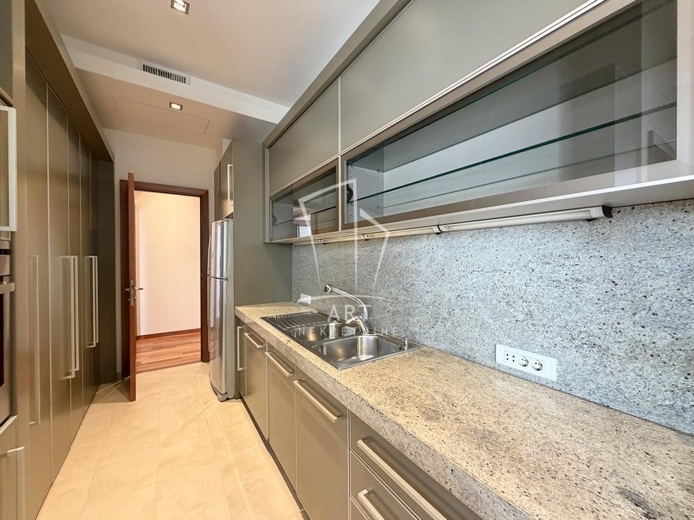 Slika 6 - Flore Sends, Petosoban stan za izdavanje, 162m2, 2.500€