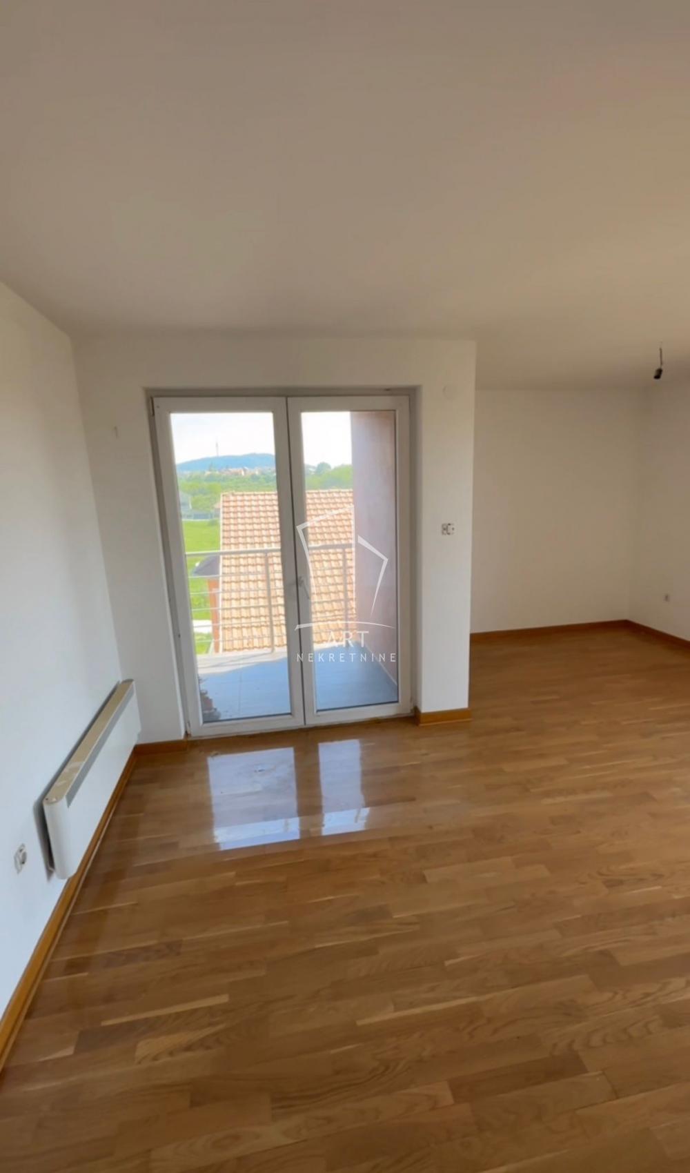 Slika 1 - Avalskog venca, Trosoban stan na prodaju, 127m2, 191.500€