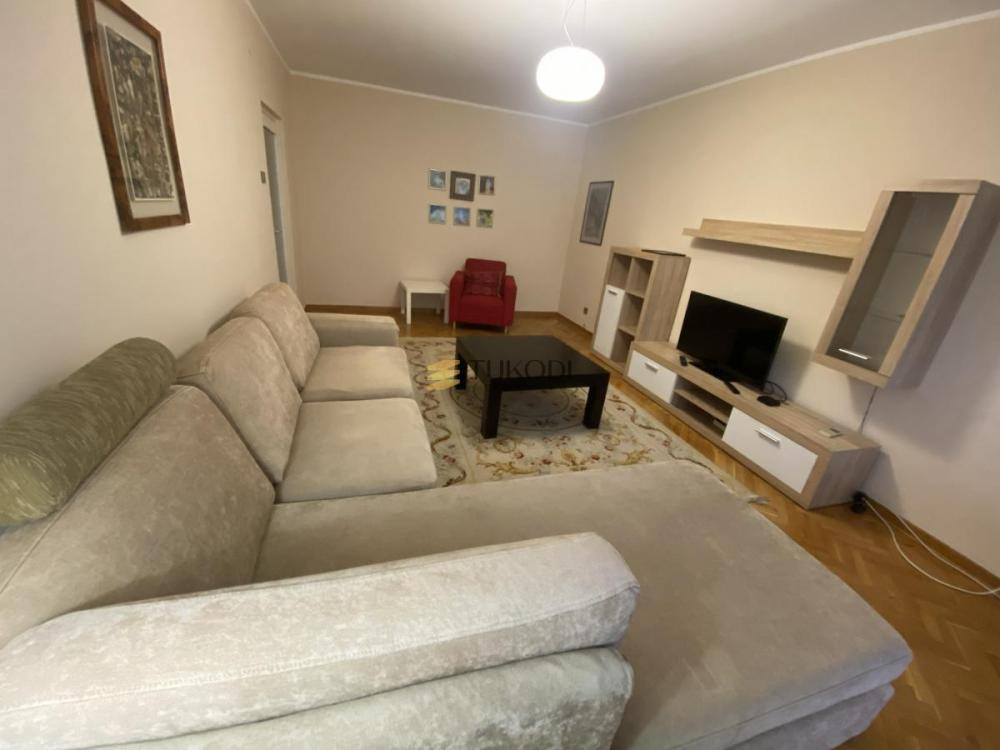 Slika 1 - Trosoban stan za izdavanje, 78m2, 900€