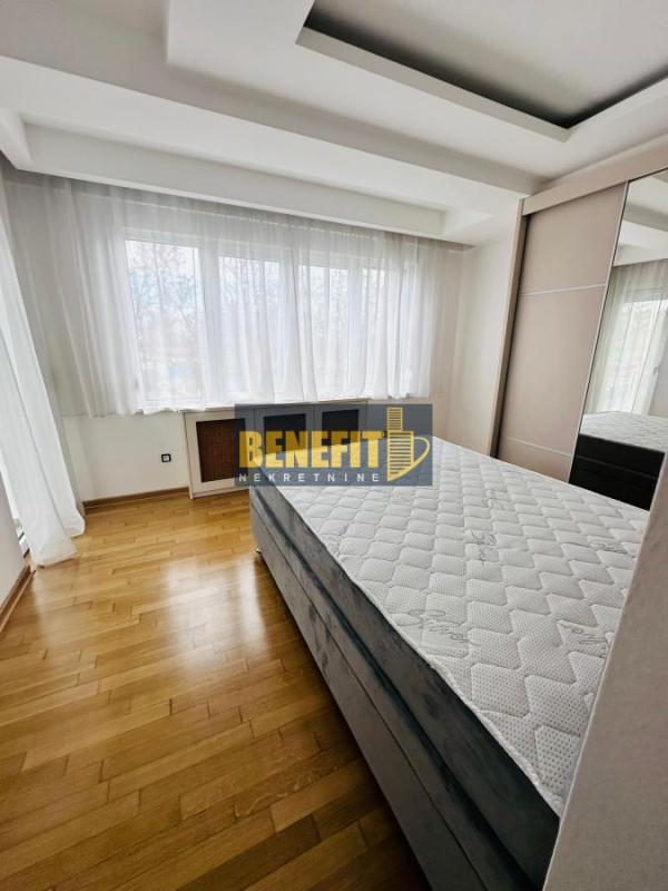 Slika 9 - Četvorosoban stan za izdavanje, 115m2, 2.500€