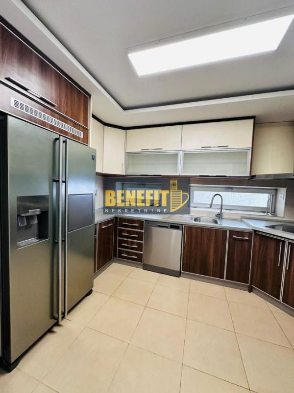 Slika 6 - Četvorosoban stan za izdavanje, 115m2, 2.500€