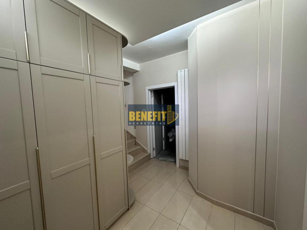 Slika 11 - Četvorosoban stan za izdavanje, 115m2, 2.500€