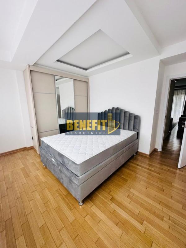 Slika 8 - Četvorosoban stan za izdavanje, 115m2, 2.500€