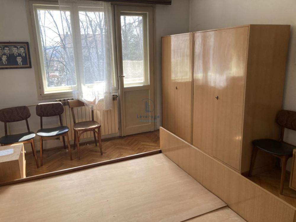 Slika 3 - Đorđa Stojkovića, Kuća na prodaju, 120m2, 149.000€