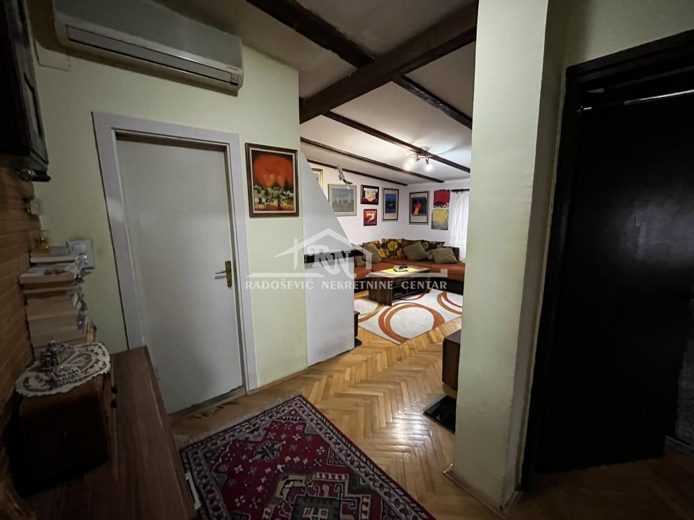 Slika 11 - Dr Nika Miljanića, Šestosoban stan na prodaju, 110m2, 278.000€