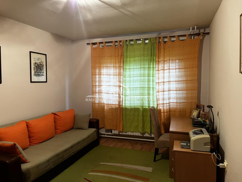 Slika 7 - Dr Nika Miljanića, Šestosoban stan na prodaju, 110m2, 278.000€