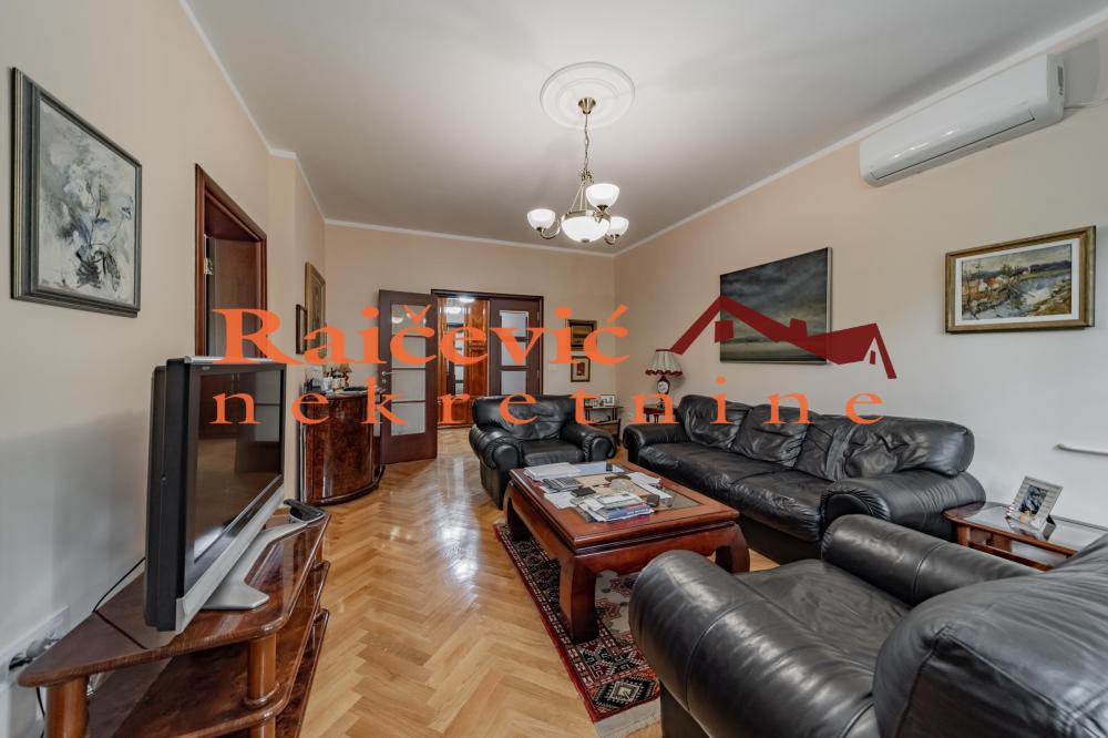 Slika 2 - Mihaila Avramovica, Trosoban stan na prodaju, 98m2, 415.000€