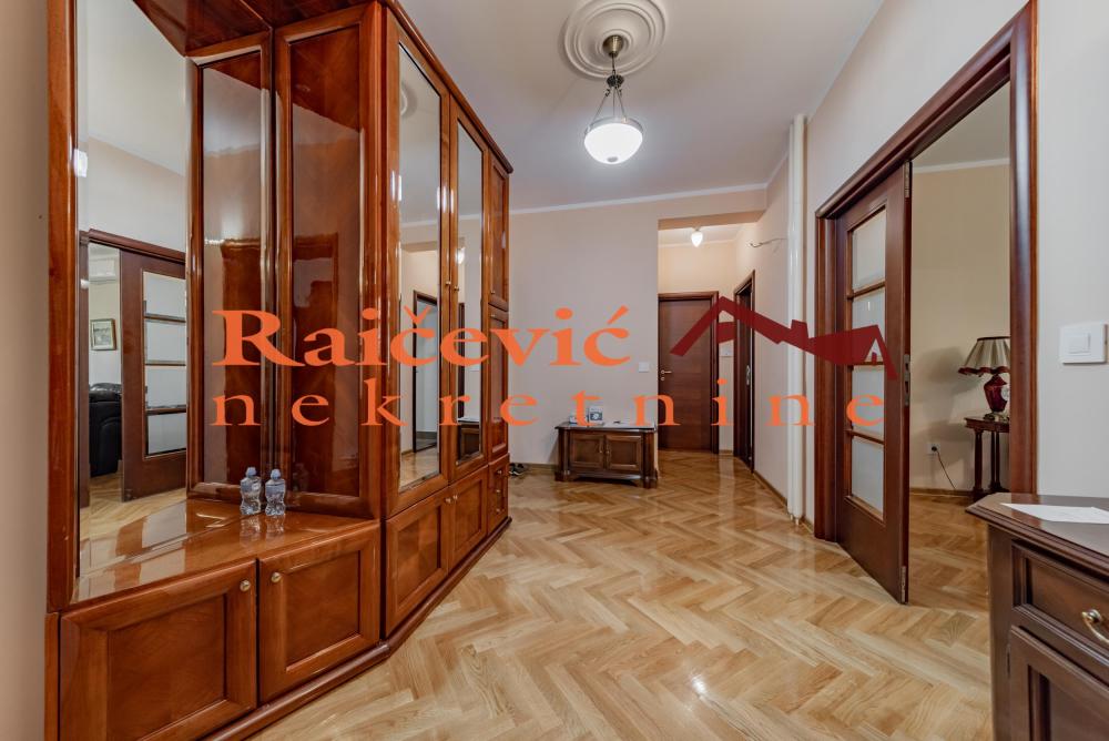 Slika 3 - Mihaila Avramovica, Trosoban stan na prodaju, 98m2, 415.000€