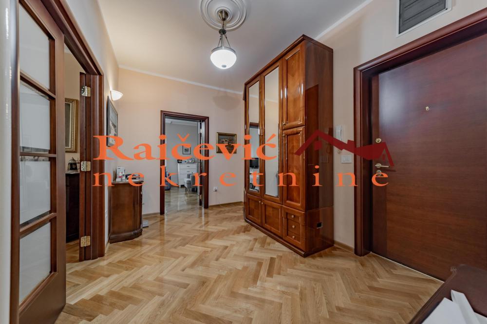 Slika 4 - Mihaila Avramovica, Trosoban stan na prodaju, 98m2, 415.000€