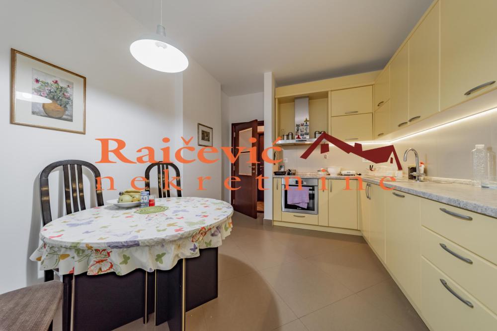 Slika 6 - Mihaila Avramovica, Trosoban stan na prodaju, 98m2, 415.000€