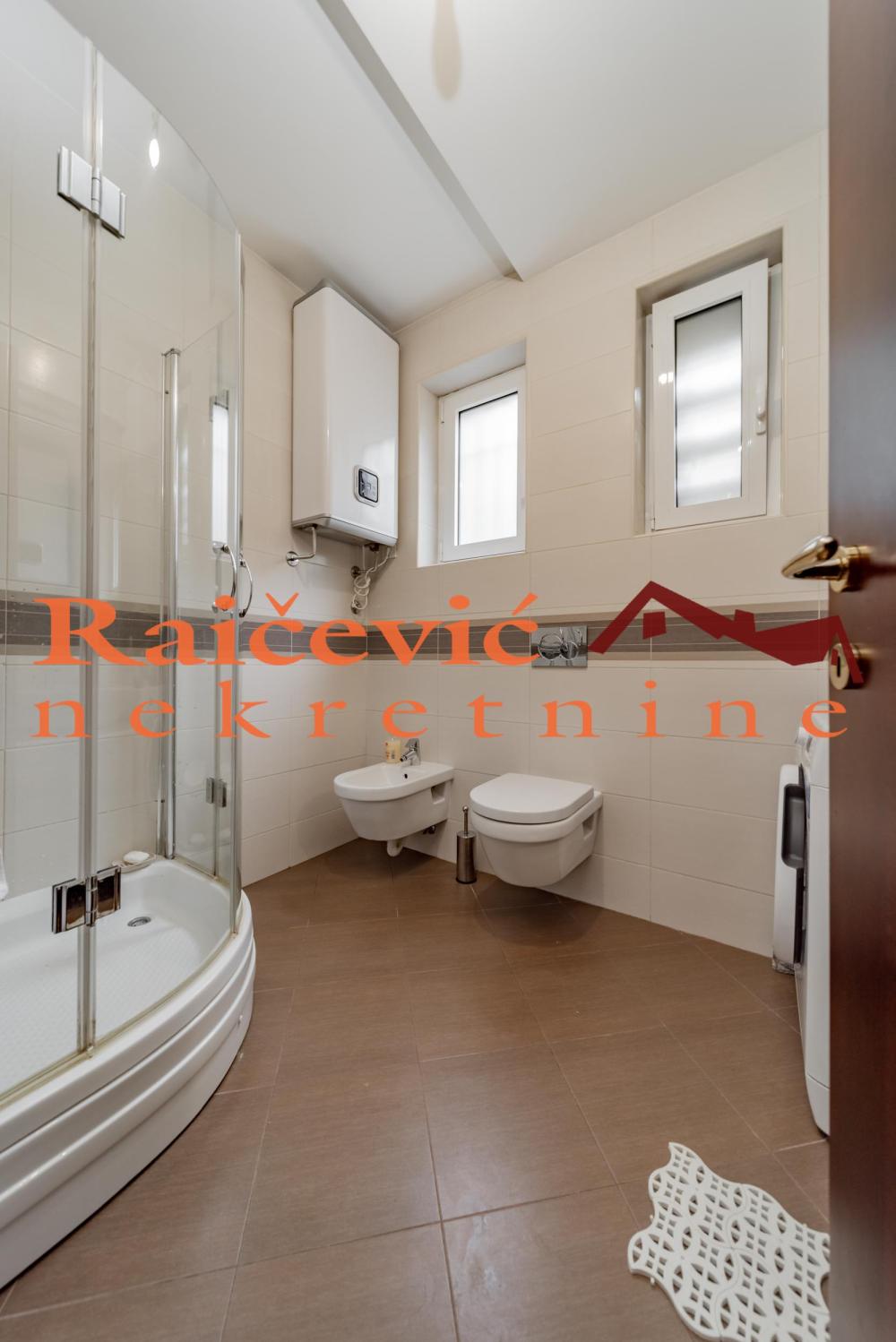 Slika 10 - Mihaila Avramovica, Trosoban stan na prodaju, 98m2, 415.000€