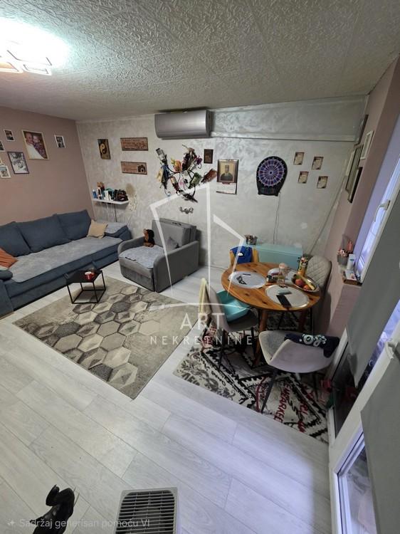 Slika 1 - Zemunska, Trosoban stan na prodaju, 56m2, 212.000€